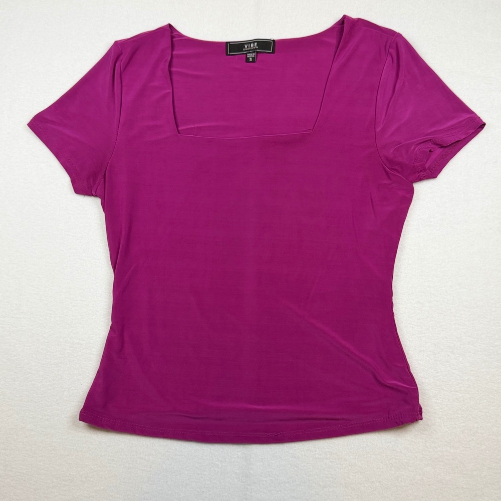 Vibe Sportswear Magenta Purple Square Neck Short Sleeve Stretch Top Small